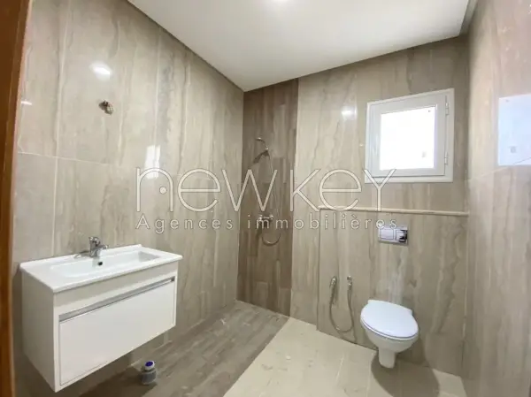 Un Appartement S+3 à Louer à La Soukra - 3