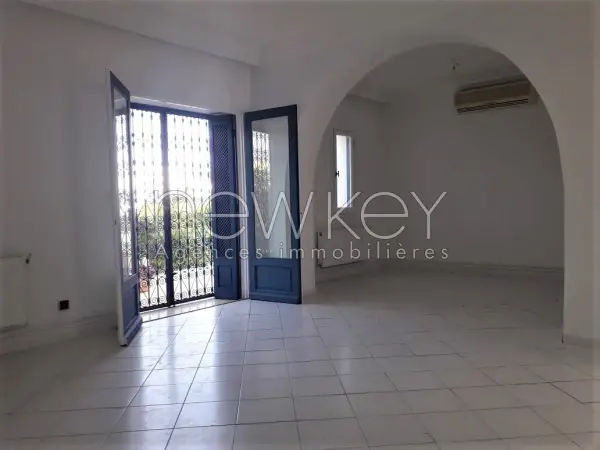 Duplex s+4 à louer à Gammarth - 2