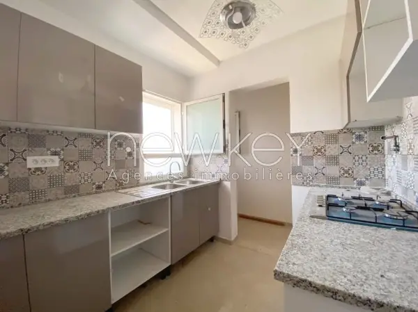 Appartement S+2 Neuf à louer au bhar Lazreg - 2