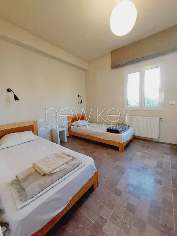 Etage de villa s+2 meublé à la Marsa - 11