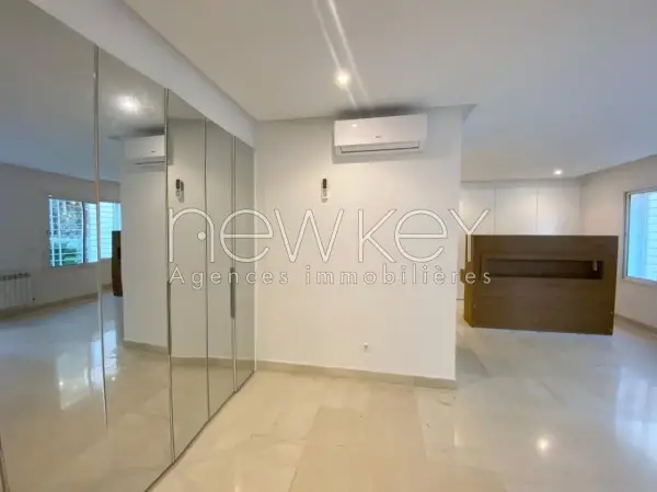Un Coquet Appartement S+2 avec jardin à La Soukra - 3