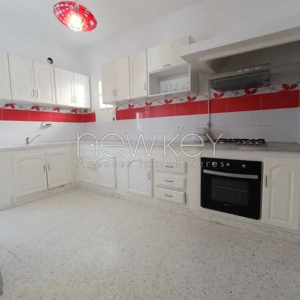 Etage de villa s+2 à la Marsa - 5