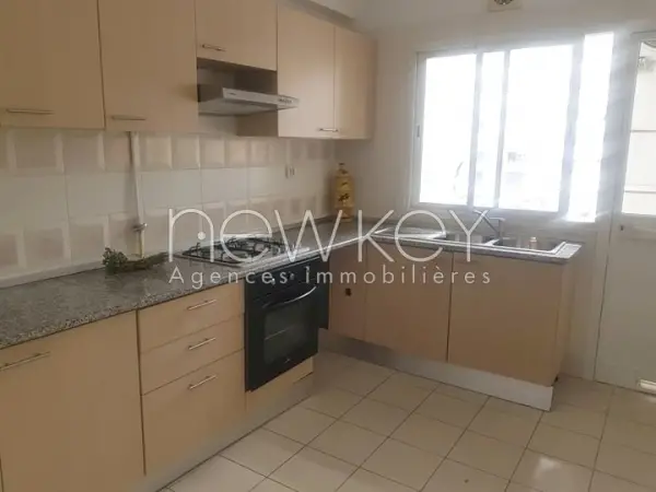 Appartement S+3 à Ain Zaghouan Nord - 1