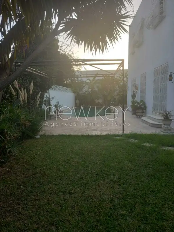 Villa s+4 à la Marsa - 11