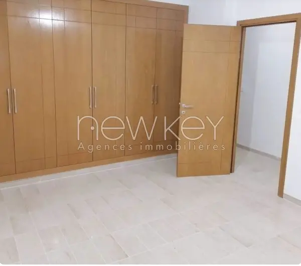 Un Appartement S+2 Neuf à vendre à La Nouvelle Soukra - 1