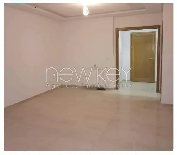 Un Appartement S+2 Neuf à vendre à La Nouvelle Soukra - 2