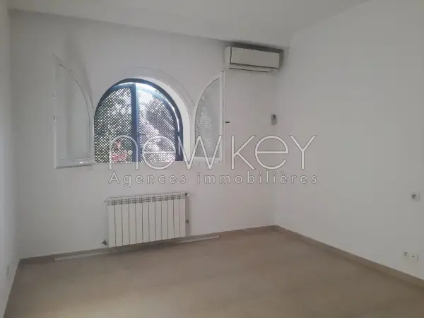 Un joli duplex S+2 à Gammarth - 2