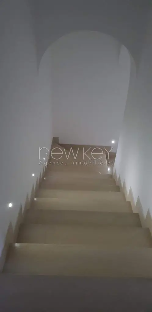 Duplex S+4 à louer à Gammarth en front de mer - 10