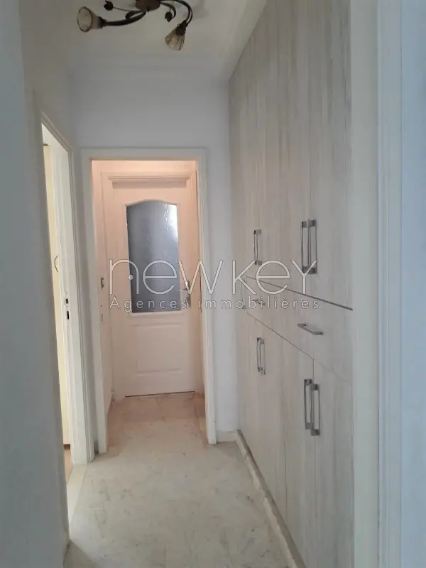Un étage de villa S+3 à louer à la Marsa - 6