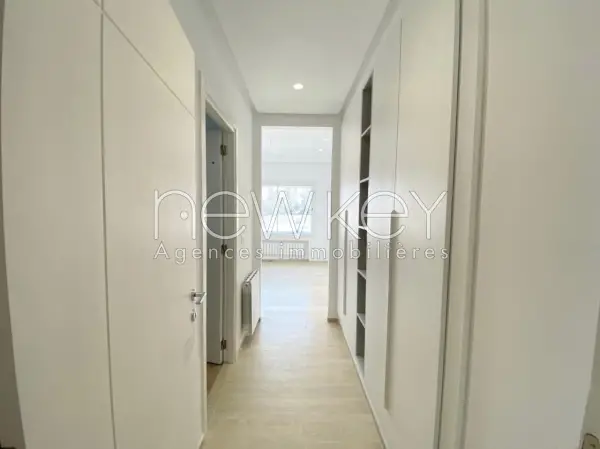 Un Bel Appartement S+3 avec terrasse à louer chotrana 1 - 5