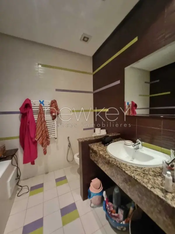 Appartement s+5 à a Marsa - 11