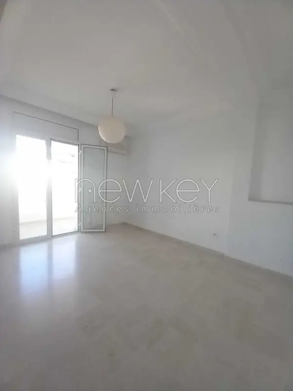 Superbe Villa s+4 a la Marsa - 4