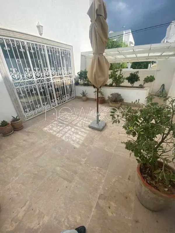 Triplex S+5 à louer à la Marsa - 23
