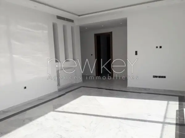 Appartement S+3 à vendre à la Marsa - 10