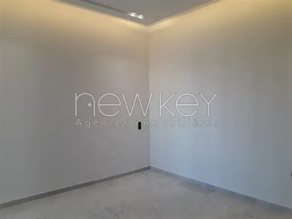 Appartement S+3 à vendre à la Marsa - 5