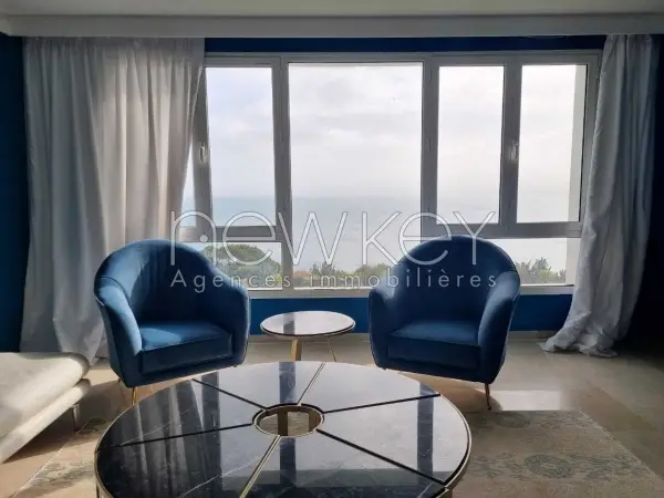Un splendide triplex S+5 à louer à Gammarth - 1
