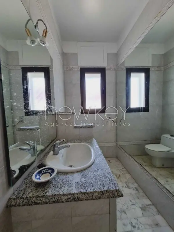 Belle villa avec piscine à Gammarth - 22