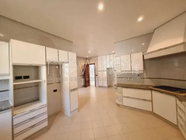 Belle villa avec piscine à Gammarth - 5