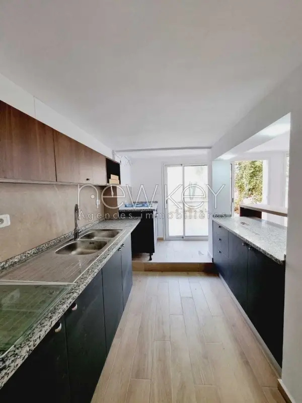 Duplex s+2 avec terrasse à la Marsa - 5