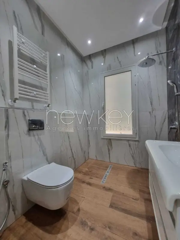 Appartement S+2 meublé à louer à la Marsa - 6