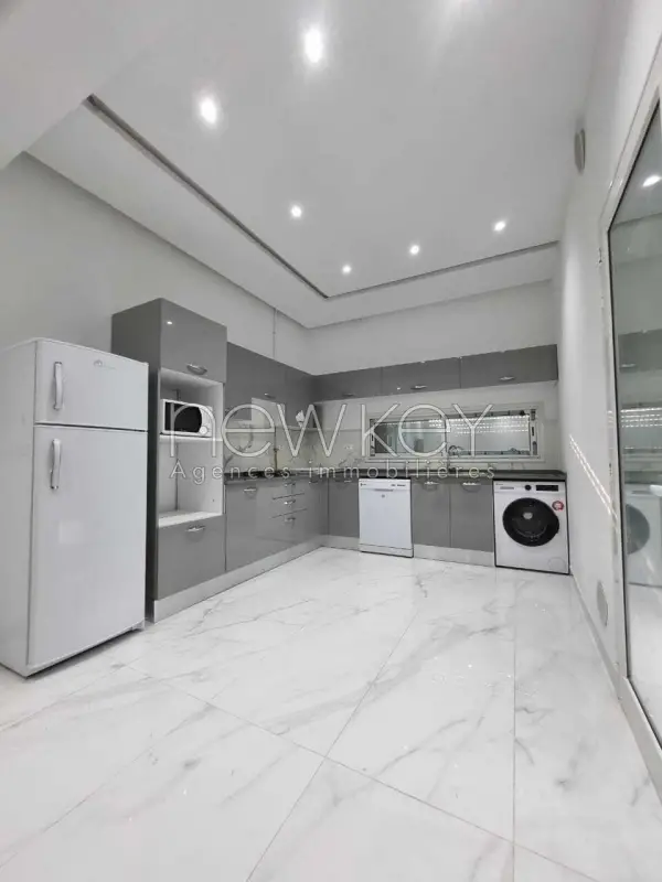 Appartement S+2 meublé à louer à la Marsa - 2