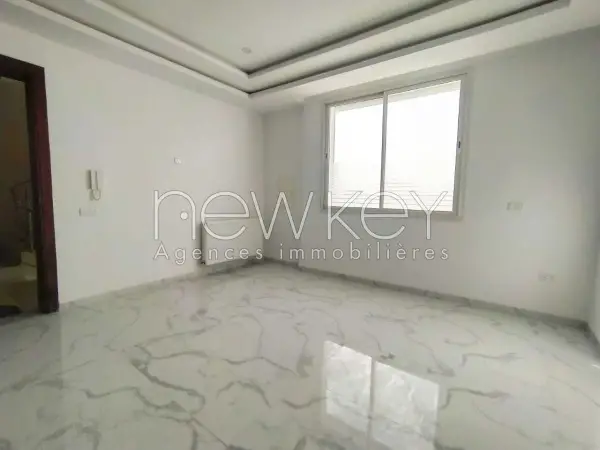 Un Appartement S+2 neuf au Bhar Lazreg - 2