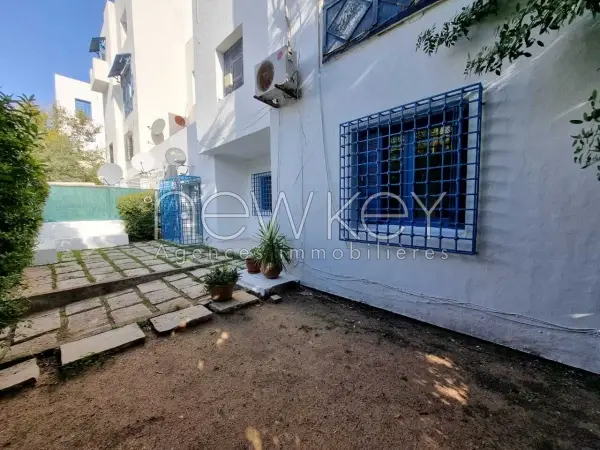 Appartement en rez-de-chaussée S+3 à louer à la Marsa - 2