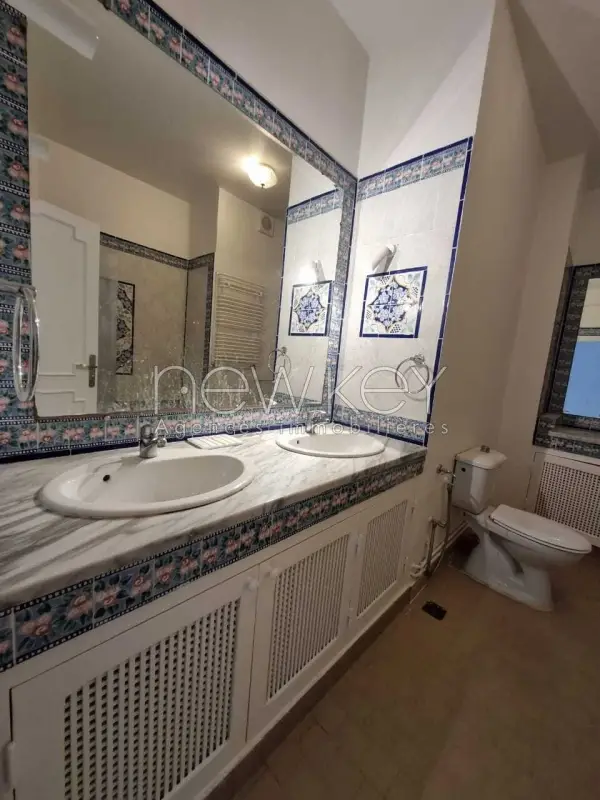Appartement en rez-de-chaussée S+3 à louer à la Marsa - 12