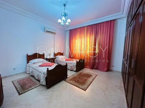 Une Belle Villa à louer a Ain Zaghouan Nord - 8