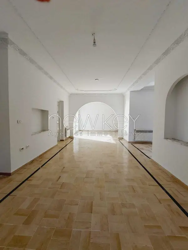Villa jumelée S5 vide à la Marsa - 9