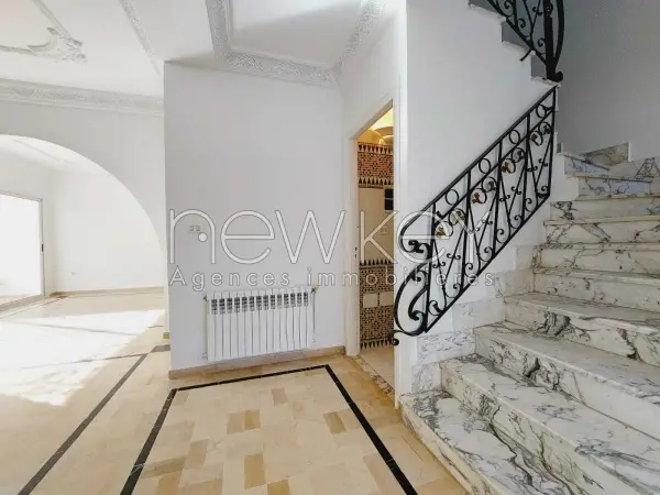 Villa jumelée S5 vide à la Marsa - 12