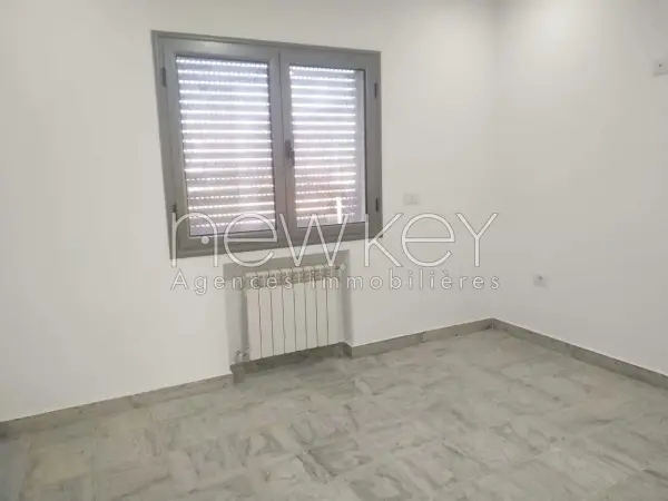 Un Appartement S+2 Neuf à vendre à Ain Zaghouan Nord - 2