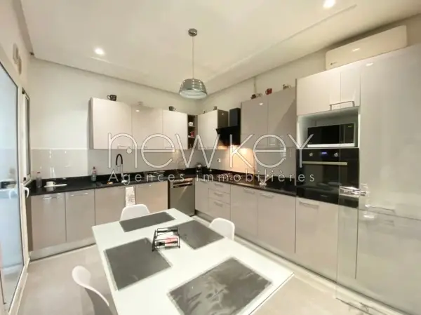 Un Appartement S+2 Meublé avec jardin à La Soukra - 2