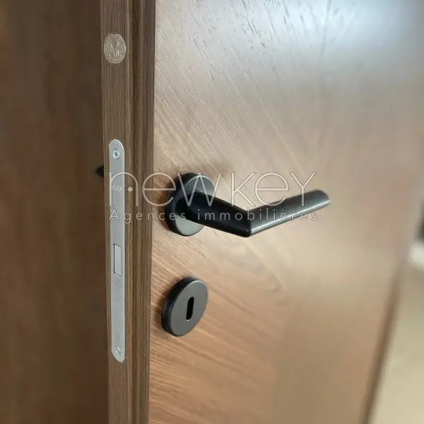 Appartement S2 vue dégagée à vendre aux Berges du Lac 2 - 5