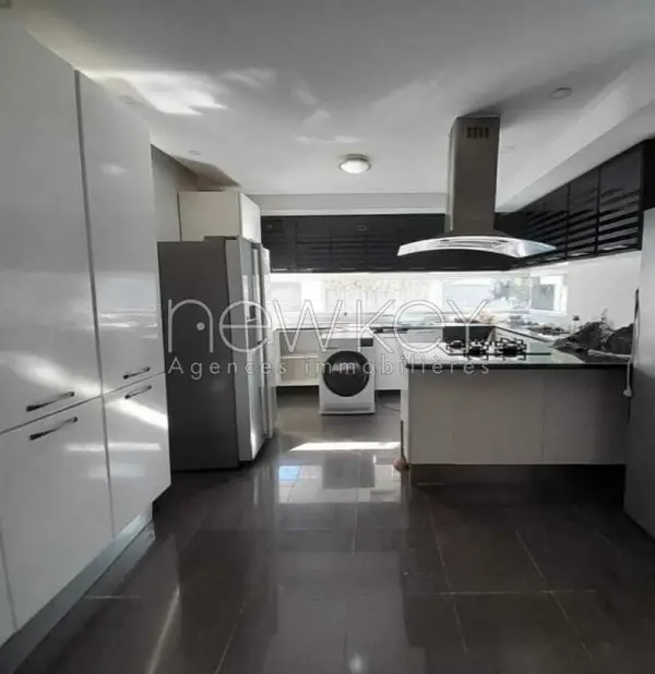 Magnifique villa S+4 à la Marsa - 7