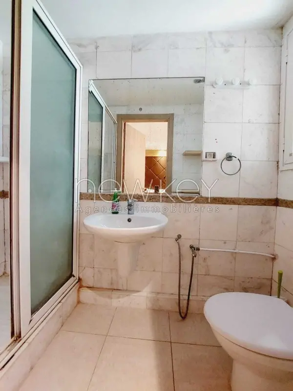 Duplex s+3 Meublé à la Marsa - 8