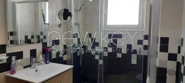 Magnifique appartement S+3 à louer à Gammarth - 15
