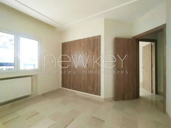 Un Appartement S+3 avec jardin à vendre à La Soukra - 2