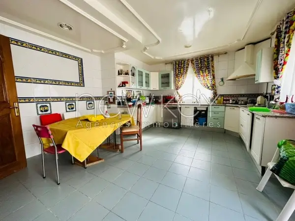 Une Somptueuse Villa à vendre aux Jardins De L'Aouina - 4