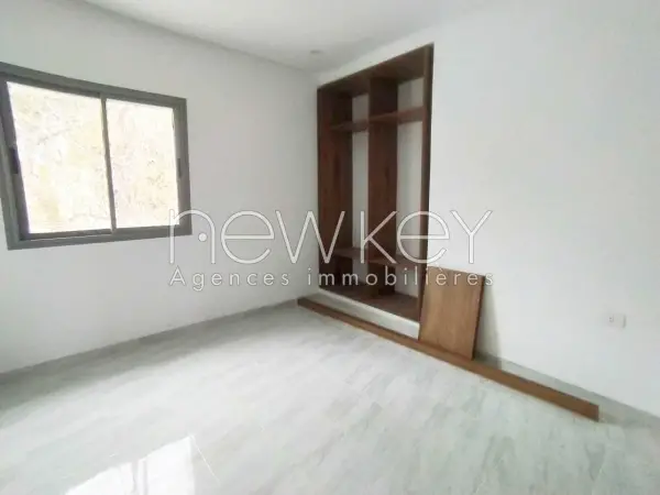 Appartement S+3 à louer à La Soukra - 4