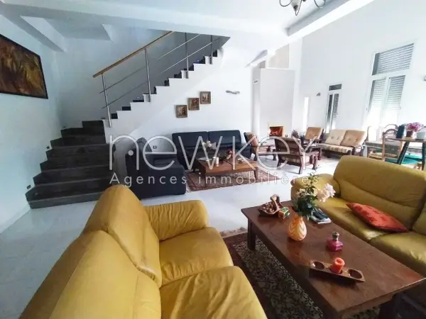 Splendide Villa à vendre à La Soukra - 3