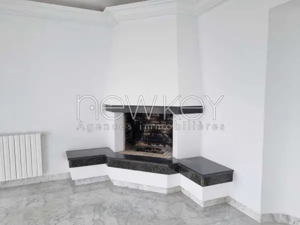 Villa s+4 avec piscine à Gammarth - 9