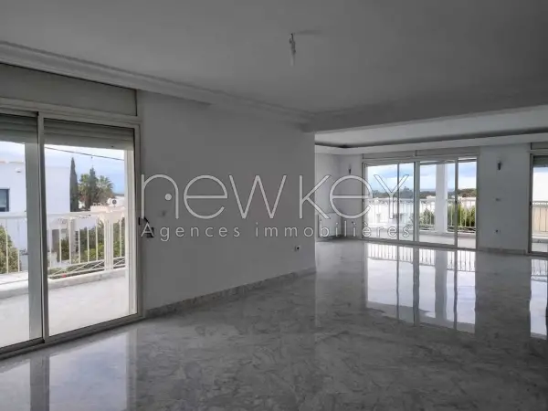 Villa s+4 avec piscine à Gammarth - 3