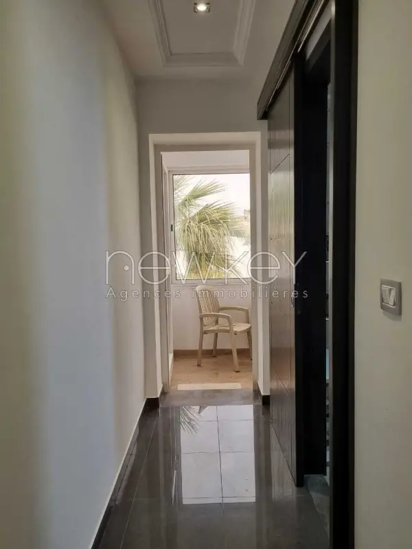 Etage de villa meublé S+2 à Gammarth - 5