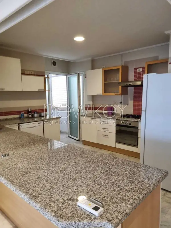 Appartement s+3 meublé vue mer - 6