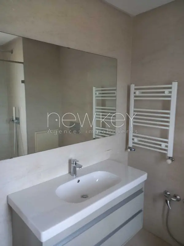Appartement S+3 à la Marsa - 4