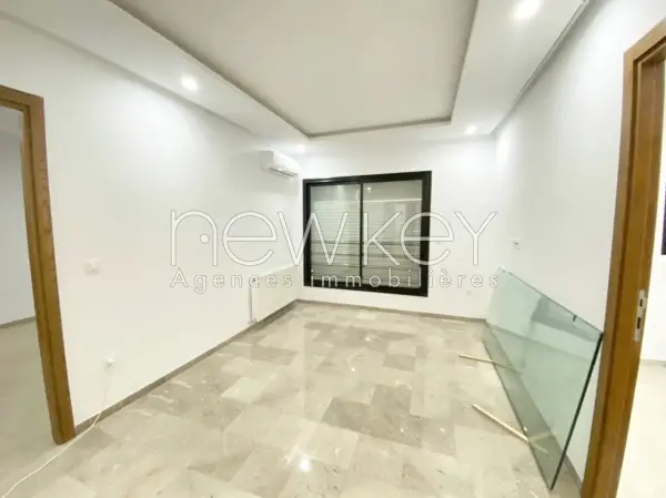 Un Appartement S+1 à louer à La Soukra - 1