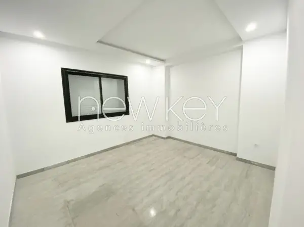 Un Appartement S+3 Neuf à louer à La Soukra - 3