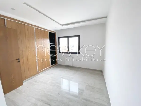 Un Superbe Appartement S+2 à louer à La Soukra - 3