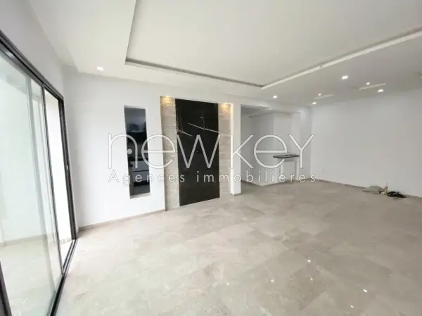 Un Superbe Appartement S+2 à louer à La Soukra - 1